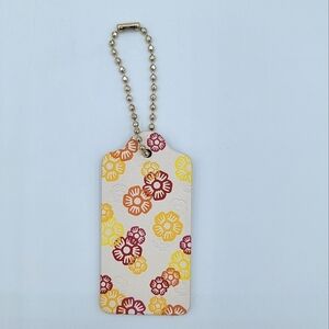 Coach Hangtag Tea Rose New Chalk Multicolor